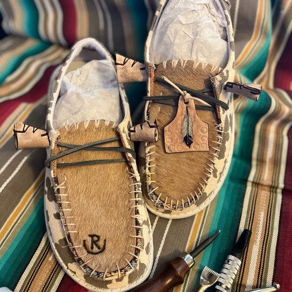 Hey Dude customized shoes! Hand tooled, hand sewed, customized orders welcome! - Picture 3 of 3